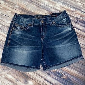 Silver Jeans Suki Mid Short